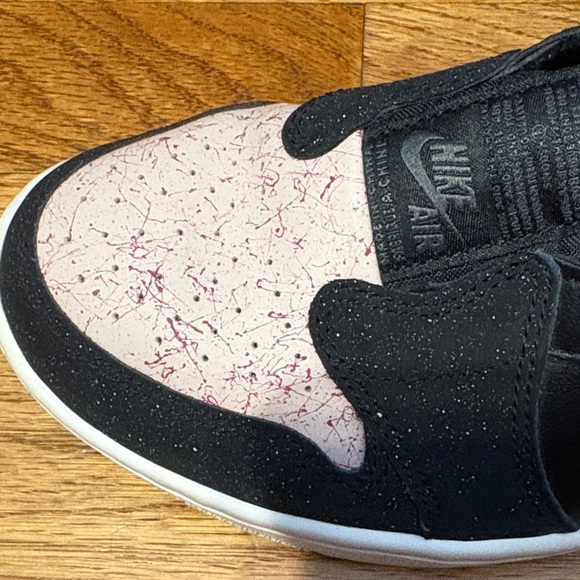 Jordan 1 low Women's Sneakers Black and White - Picture 8 of 8